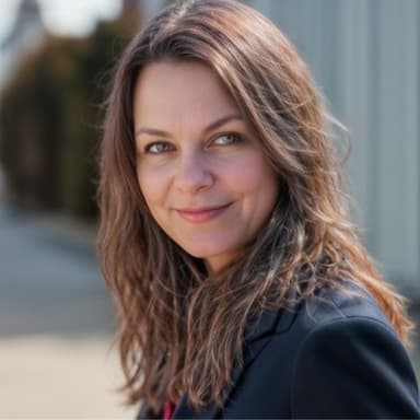 Ellen Ruck, COO and co-founder at xop.ai